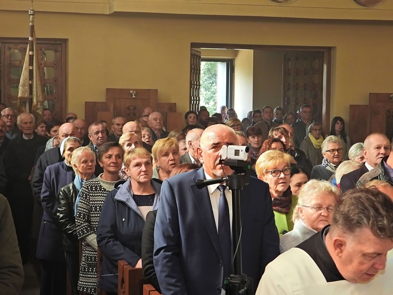 2022-Konsekracja kościoła - J. E. Abp Adam Szal-0111