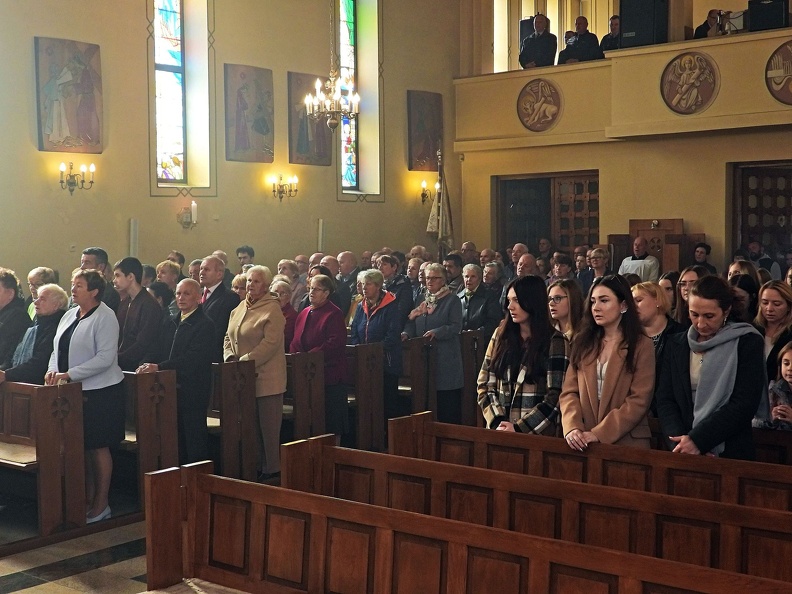 2022-Konsekracja kościoła - J. E. Abp Adam Szal-0115