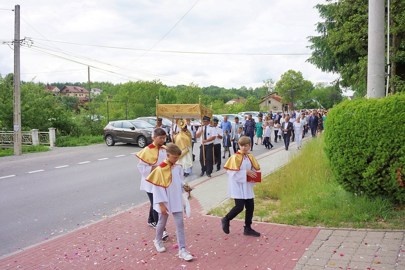 2024-BozeCialo-150 (4998 odwiedzin) 2024-BozeCialo-150